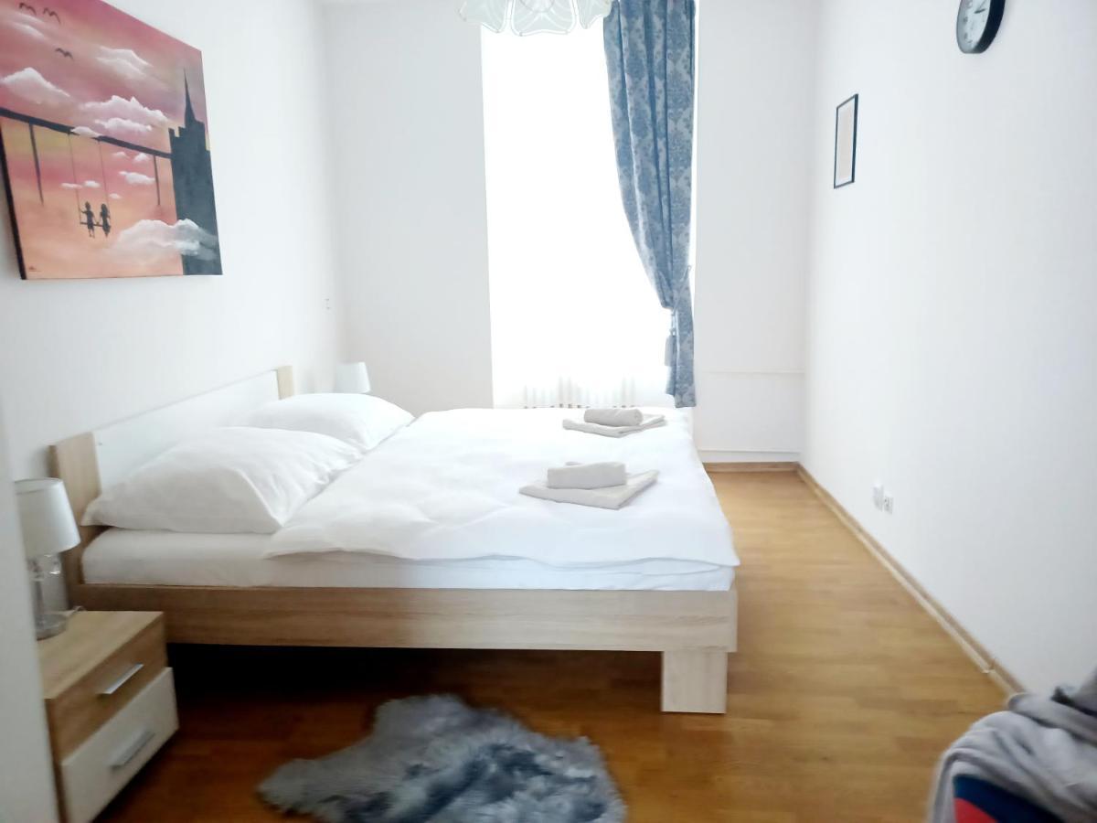 Apartment Hlavni Mariánské Lázně Exteriör bild