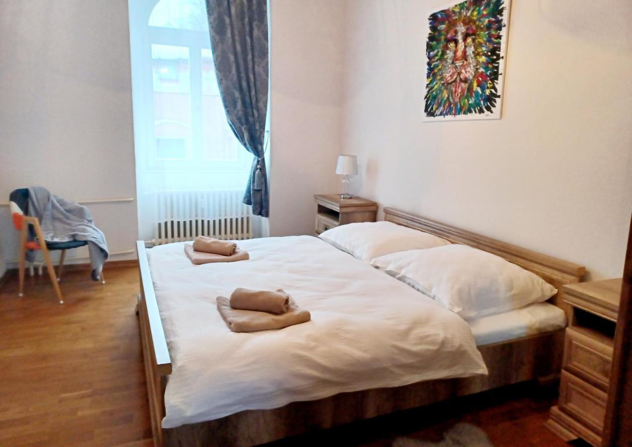 Apartment Hlavni Mariánské Lázně Exteriör bild